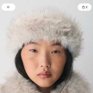 Aritzia Really Faux Fur Beanie